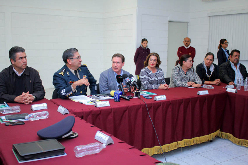 El gobernado de Durango, se reunió con el general Juan Manuel Díaz Organitos y con los alcaldes de los municipios de Gómez Palacio, Lerdo, Tlahualilo 