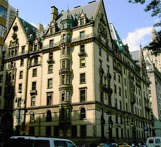 El misterioso edificio Dakota, a cuyas puertas fue asesinado John Lennon.
