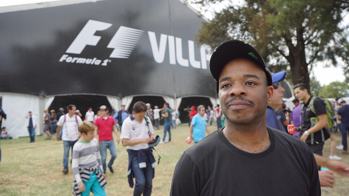 Durante la visita de Stephen se llevó a cabo el Premio de México, el cual también está nominado en la misma categoría evento del año. 