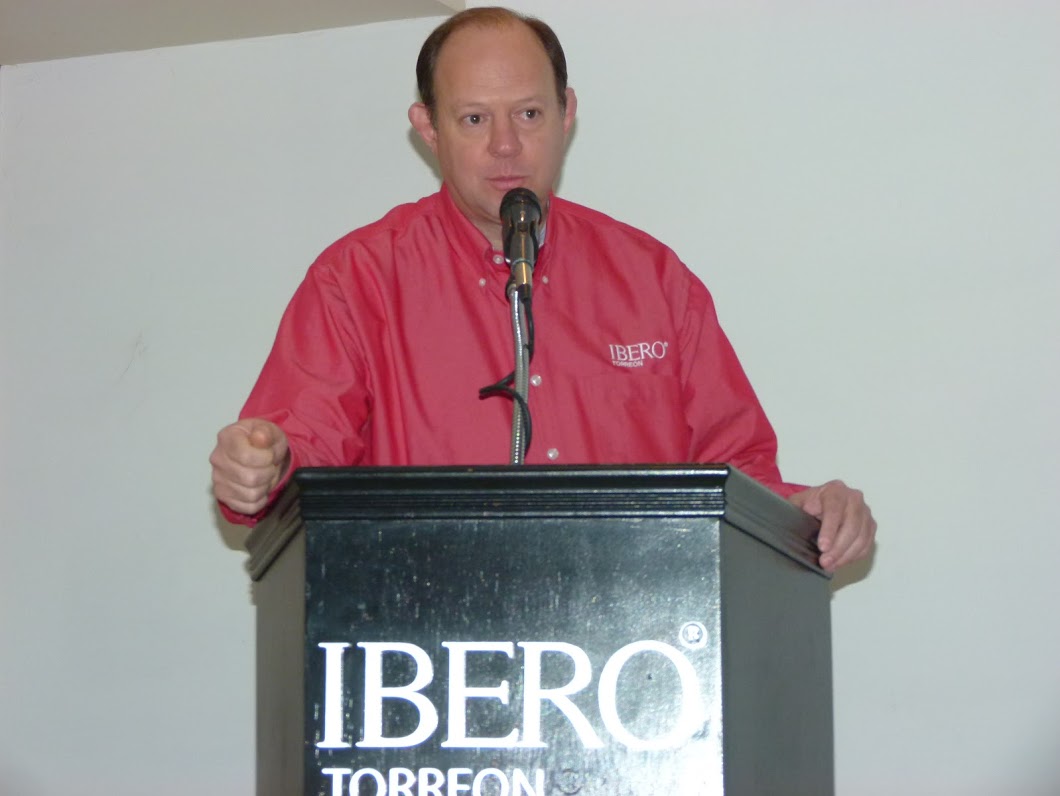  Jorge Villalobos, coordinador de Educación Continua en Ibero Torreón.