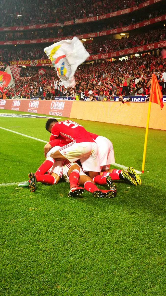 Así festejó Benfica el primer gol del partido