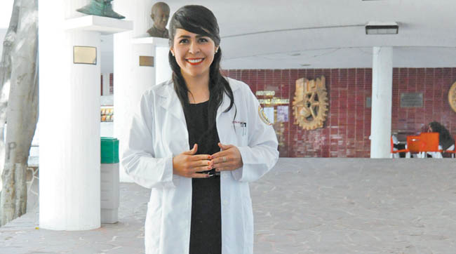 Cynthia Reyes López, egresada del Instituto Politécnico Nacional. 