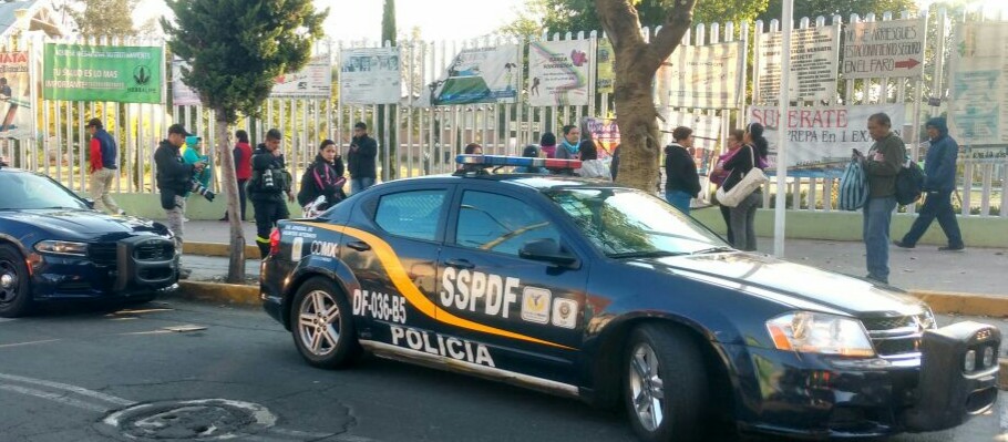 Al lugar llegaron elementos de la Secretaría de Seguridad Pública capitalina, quienes acordonaron la zona y cancelaron la pastorela que se llevaría a 