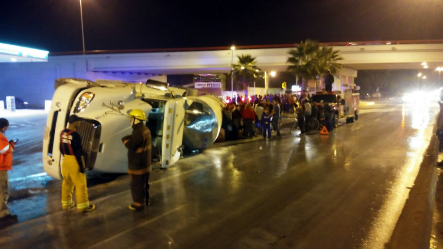 El accidente ocurrió en la carretera Torreón - La Partida.