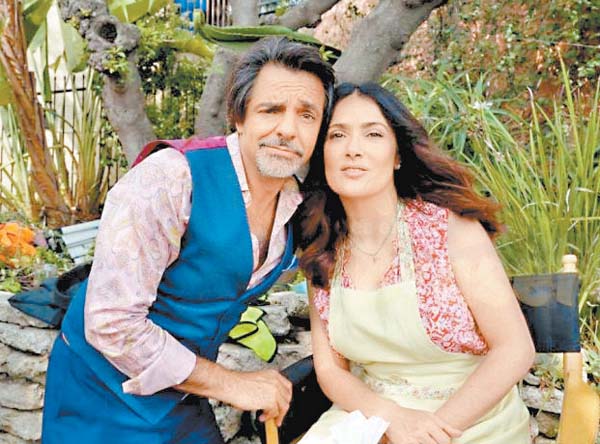 Eugenio Derbez y Salma Hayek. 