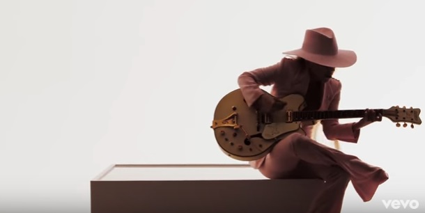 Lady Gaga presentó “Million Reasons”.