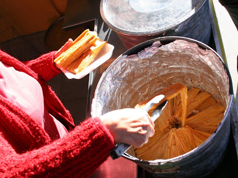 Los tamales son un platillo clásico en las posadas. 