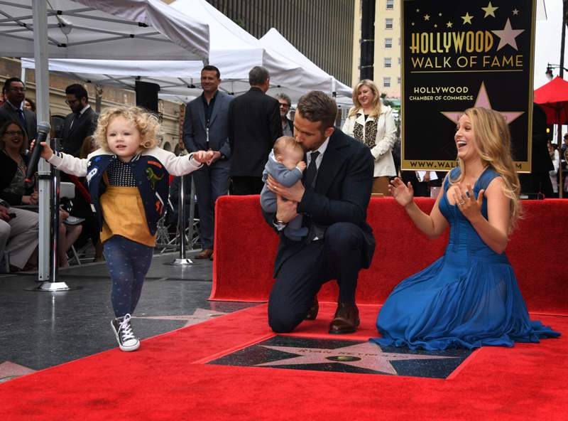 Ryan Reynolds y Blake Lavely presentaron a su familia. 