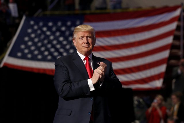 Donald Trump ha dicho que buscará no continuar con el deshielo en las relaciones diplomáticas con Cuba.