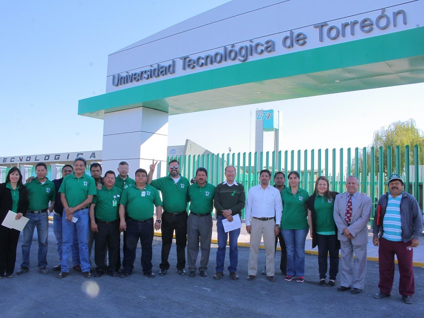 Cuatro profesores despedidos de la UTT en Torreón, regresarán a sus labores en enero.