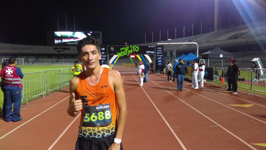Rafael Bañales ganador de la Carrera Nocturna 