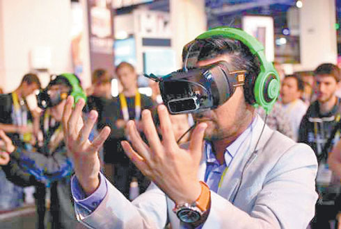 Los videos de realidad virtual, más cercanos con los videojuegos relacionados con el erotismo, están comenzando a surgir. 