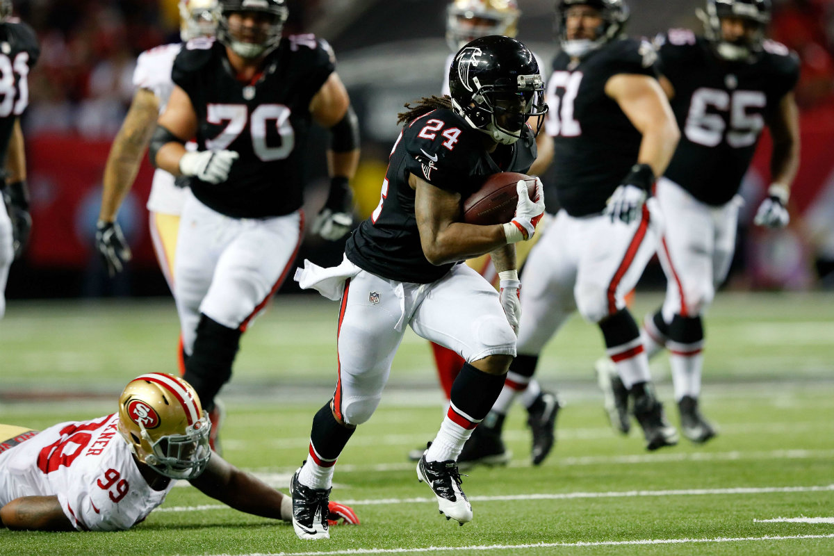 Devonta Freeman fue el hombre clave de los Halcones de Atlanta