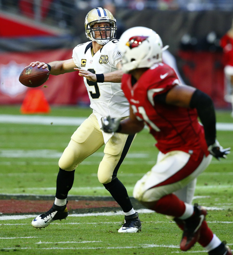 Drew Brees en la victoria ante los Cardenales
