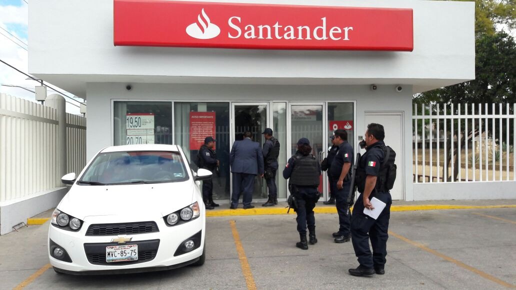 Dos hombres y una mujer fueron localizados gracias al GPS de un celular que robaron.