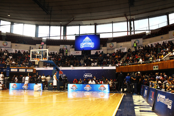 Gimnasio Juan de la Barrera, sede del equipo capitalino de basquetbol, Capitanes 