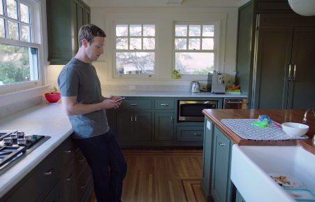 Mark Zuckerberg presentó a Jarvis, un asistente para el hogar hecho con inteligencia artificial 
