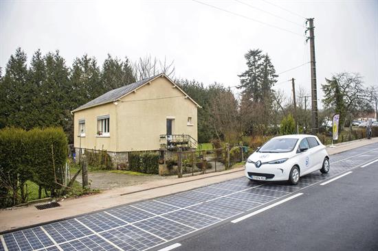 La carretera de paneles solares tiene una extensión de un kilómetro. 