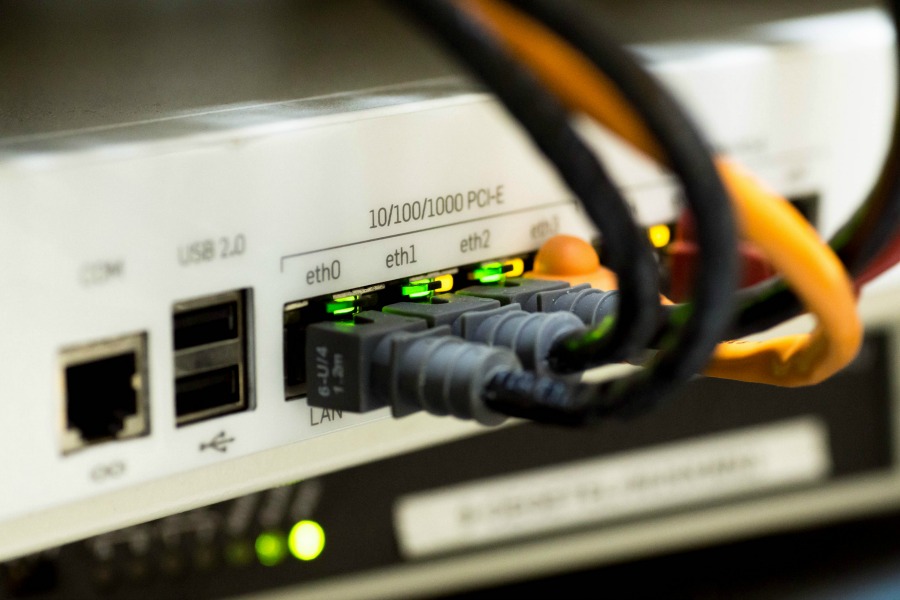 La velocidad promedio del internet en México es de 7.4 mbps. 