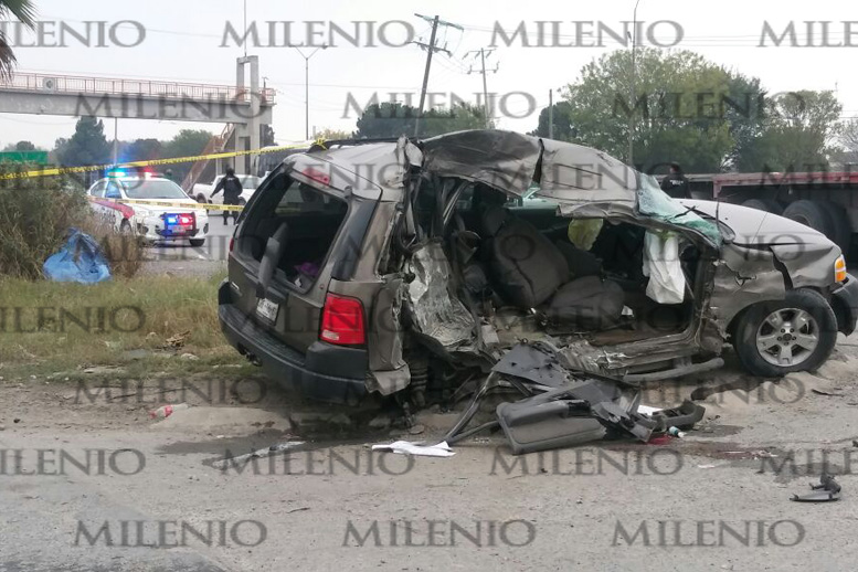 Al parecer la víctima mortal iba a tomar el camión en esa vía.