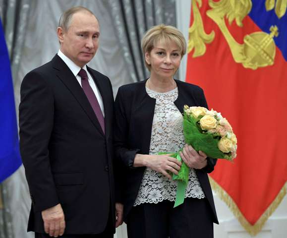 El presidente ruso, Vladimir Putin, y la "Doctora Liza".