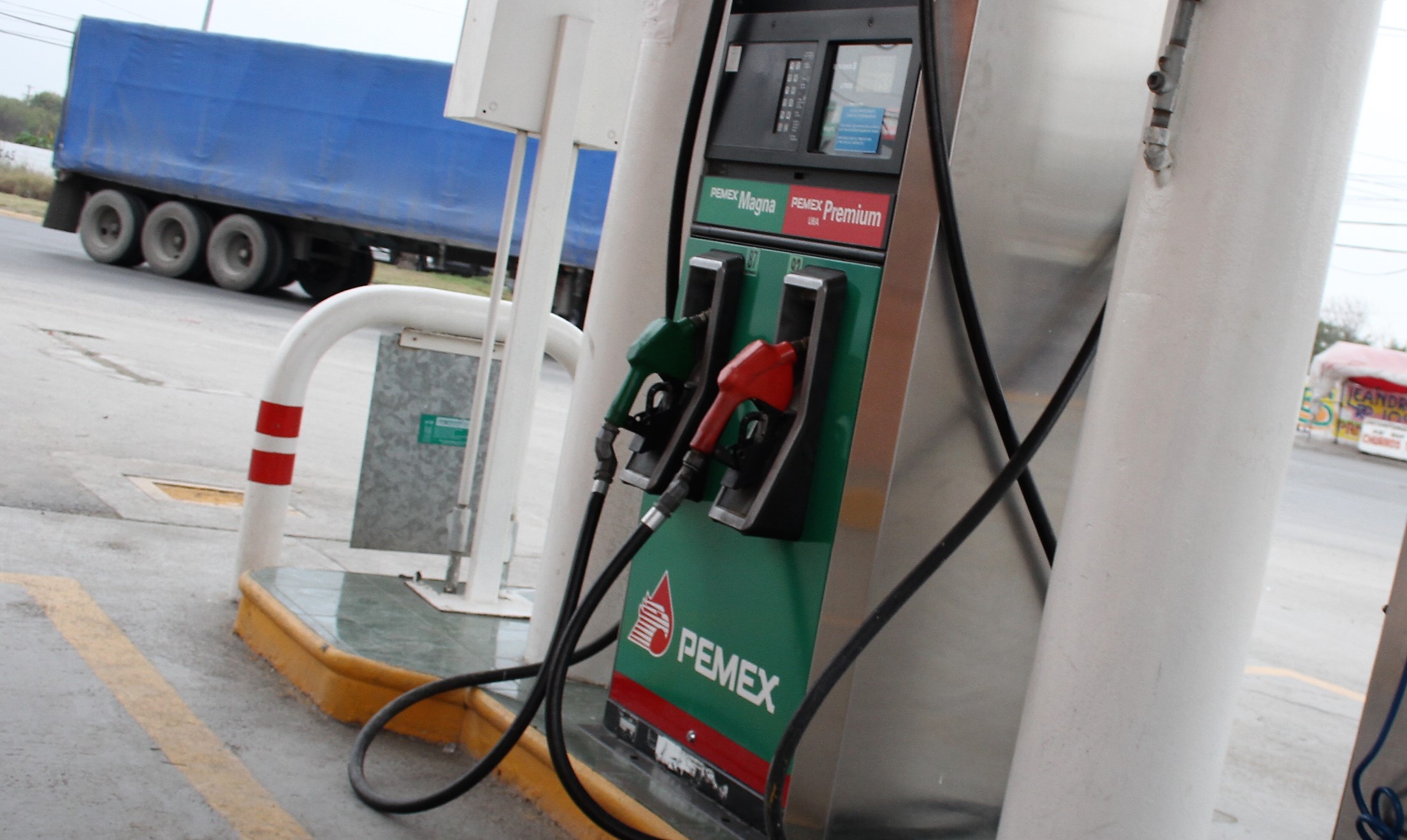 El aumento del combustible afectará particularmente a Nuevo León, ya que incremento será de hasta 22.8 por ciento, superior al promedio nacional.