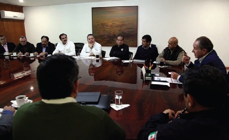 Gobernador, directivos de Pemex, empresarios y PC se han estado reuniendo.