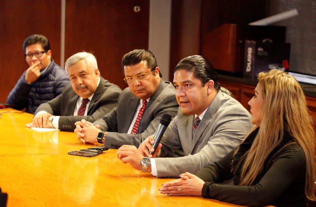 El nombramiento tensó las relaciones con el gobernador Javier Corral Jurado; sin embargo, el mandatario municipal aseguró que la renuncia fue decisión