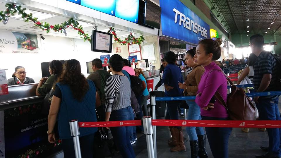 Se registra gran afluencia en la Central Camionera