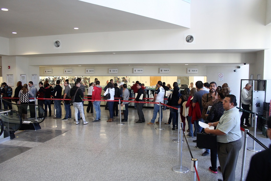 El funcionario estatal comentó que no tuvieron ningún problema con el sistema de pago y las filas avanzaban de manera rápida.