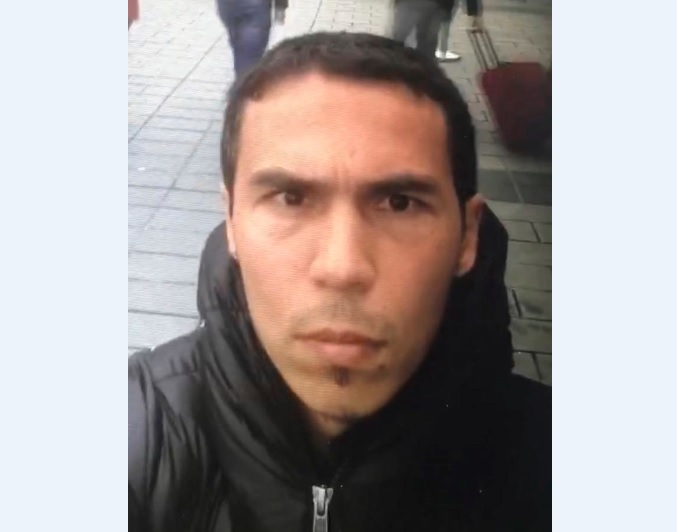 Las autoridades apuntaron que se están realizando avances en la identificación del pistolero