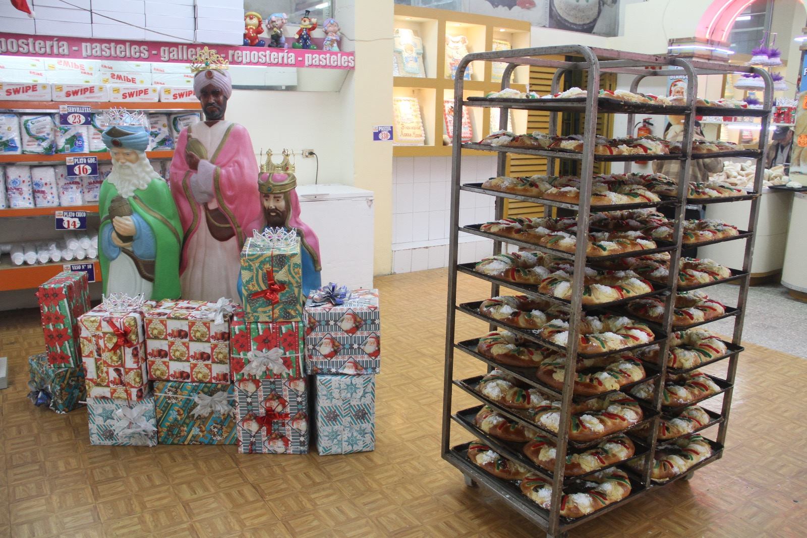 Algunos ya empazaban a vender la tradicional rosca desde el pasado primero de enero.