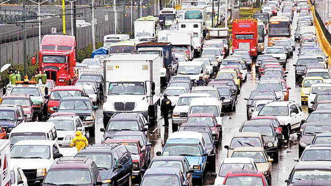 Tráfico por manifestaciones en Ciudad de México. 