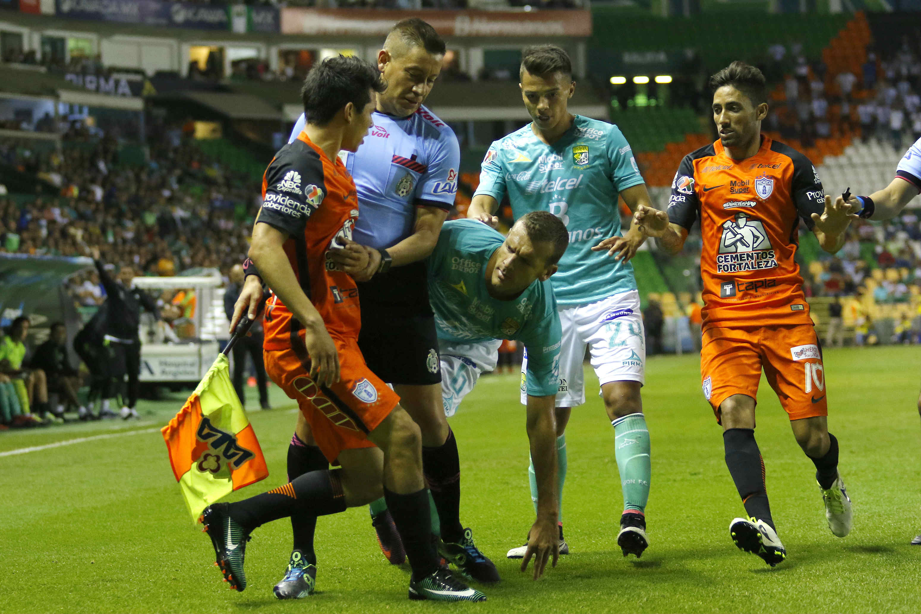 Lozano y Novaretti se hacen de palabras