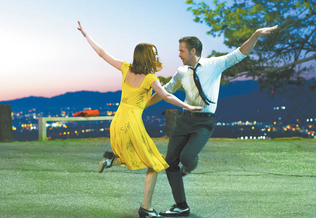 Ryan Gosling y Emma Stone son los protagonistas de la cinta. 