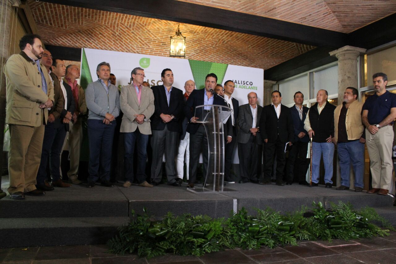 Sandoval Díaz señaló que no quiere justificar gasolinazo o crear altas expectativas