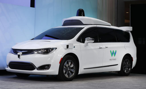 Este es el primer coche autónomo con uso comercial de Waymo, la empresa responsable de dicha tecnología de Google. 
