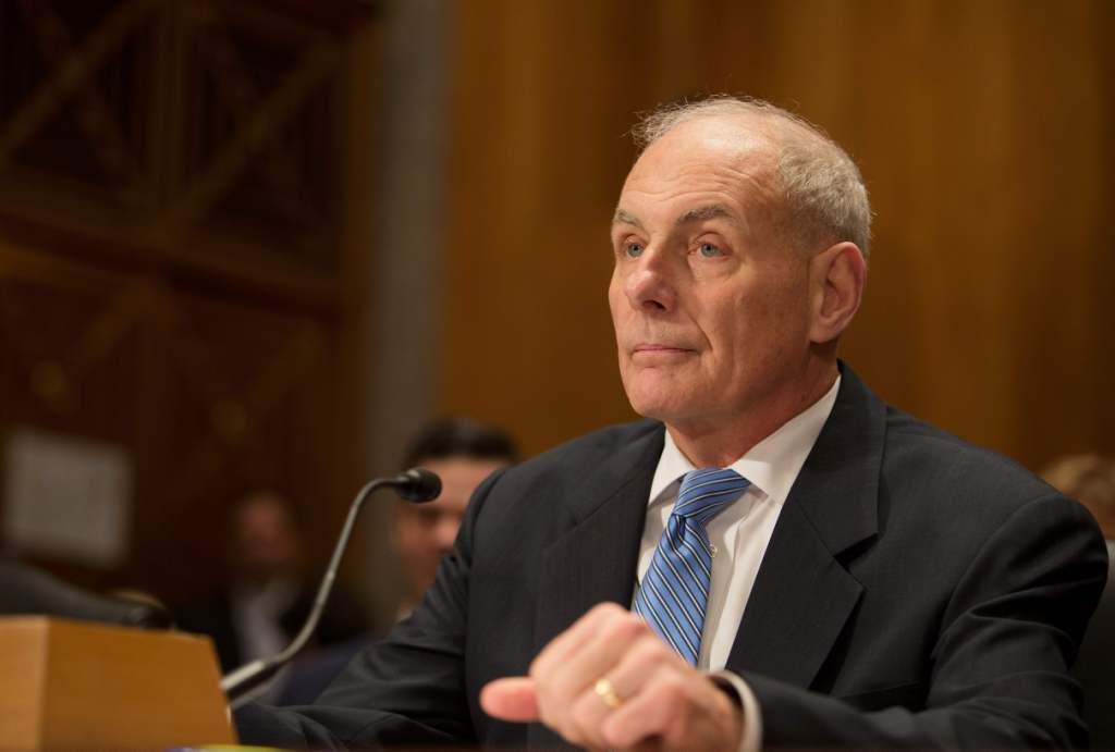 Durante su comparecencia en el Senado, John Kelly dijo que una barrera física no hará el trabajo por sí sola.