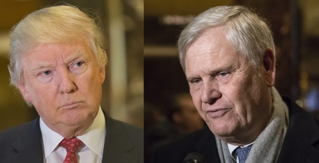 Donald Trump y el CEO de Univisión, Randy Falco.