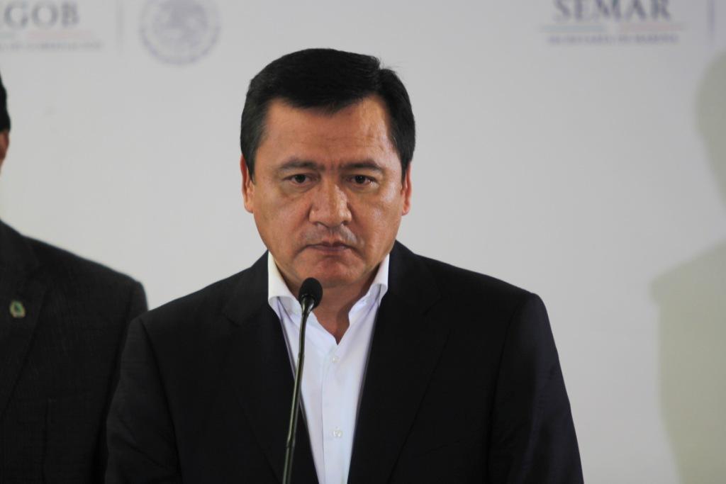 Osorio Chong habló sobre los aumentos por el ajuste a los precios de las gasolinas y precisó que el gobierno federal dialoga con los diferentes sector