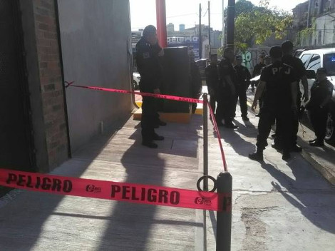 Propietarios de negocios pidieron el apoyo a las policías Federal, Estatal y Municipal para resguardar el comercio en QRoo.