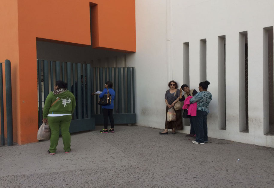 Trabajadores en turno rechazaron dar información al respecto. 