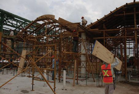 Constructora asegura que terminarán la primera etapa en tiempo.
