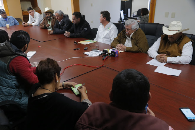 En La Laguna de Coahuila y Durango, agricultores solicitan apoyo de Gobernadores.