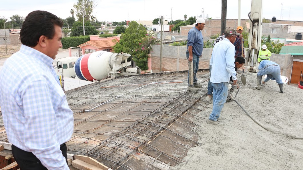 En La Laguna, el 'gasolinazo' causó un aumento del 20% en materia prima para el sector de construcción.