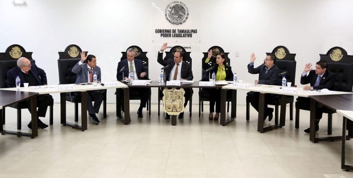 Durante la sesión de la Diputación Permanente del Congreso Local.