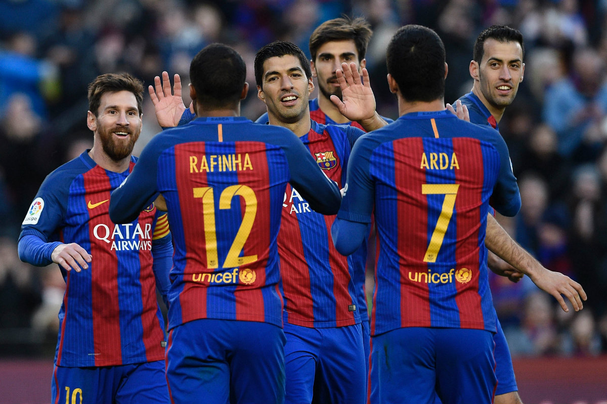 Luis Suárez marca doblete en la goleada del Barcelona