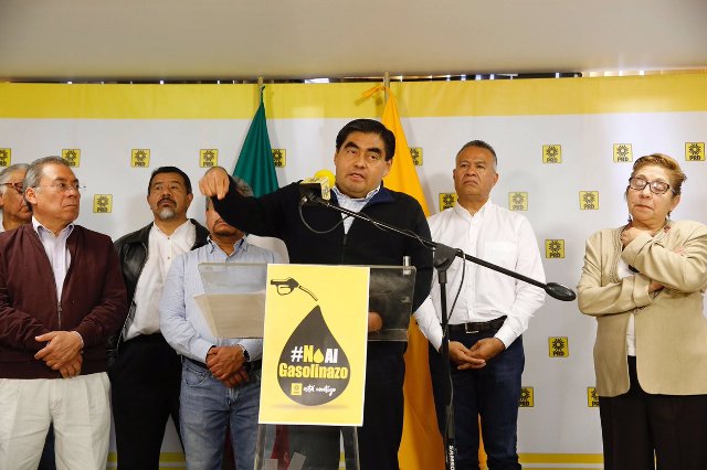 El senador Miguel Barbosa Huerta, del Grupo de Militantes de Izquierda, rechazí ir con el PAN en el proceso electoral Edomex. 