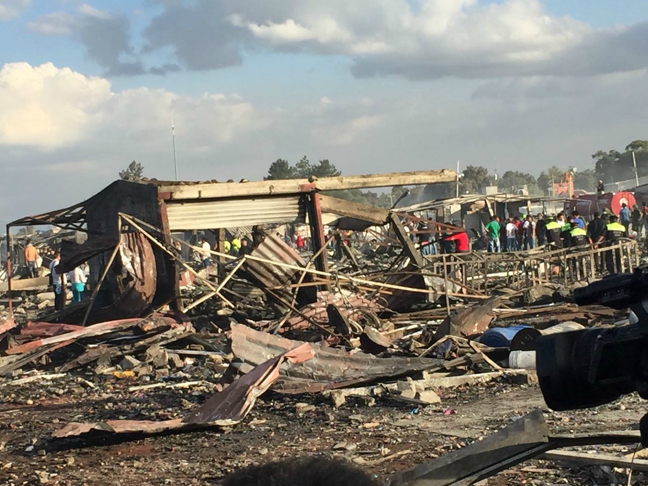 Explosión en el mercado de pirotecnia de San Pablito, Tultepec.