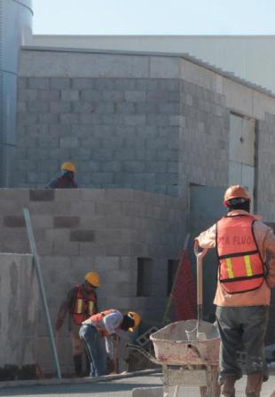 Un gran número de trabajadores se ha ido de la zona sur.